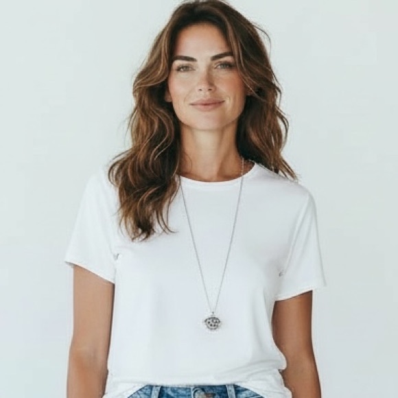 Lucky Brand Silver Floral Pendant Necklace - Picture 2 of 5